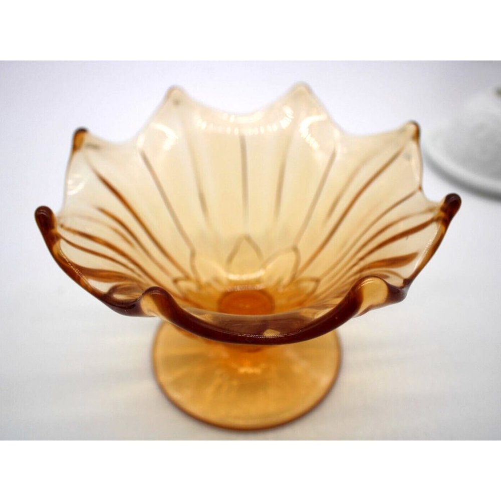 Vintage Westmoreland LT Amber Candy Fruit Nut Footed Handkerchief Lotus Bowl